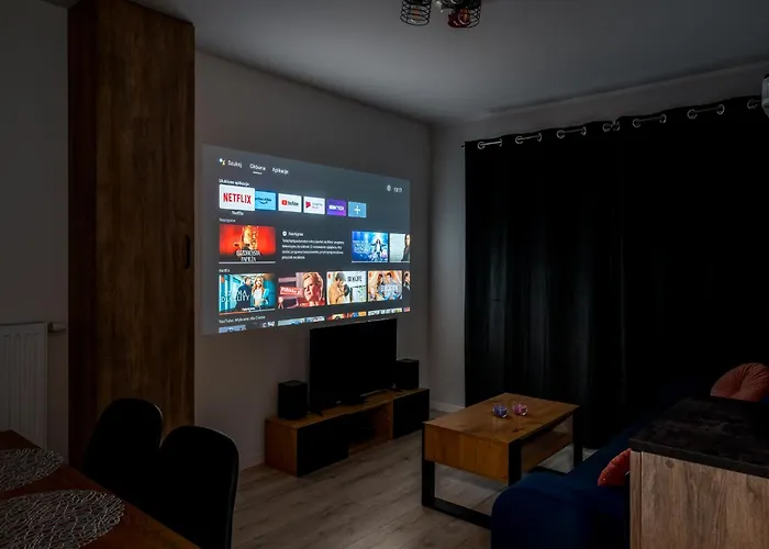 Apartwro 8th - Square, Railway Station Apartment