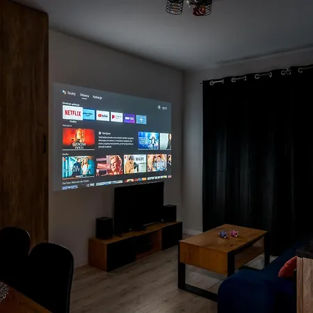 Apartwro 8th - Square, Railway Station Apartament